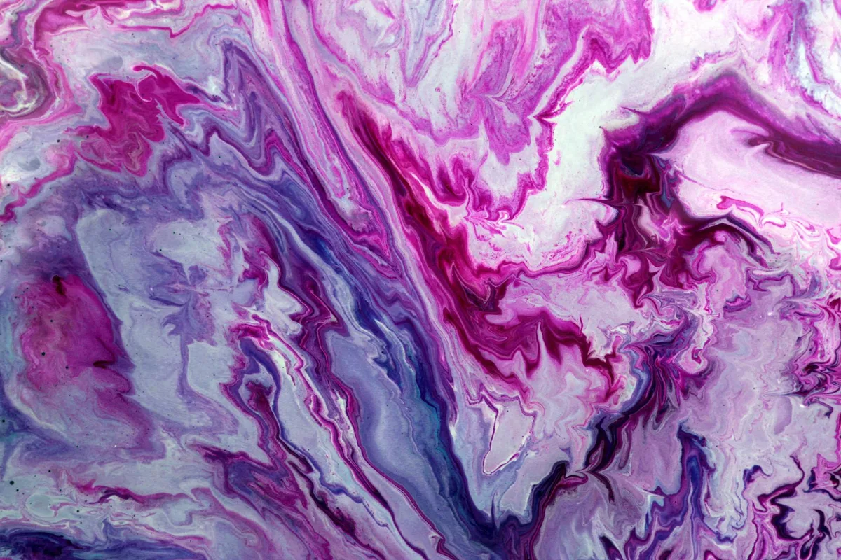 Abstrakte Lila-Rosa-Marmortextur für kreative Hintergründe.