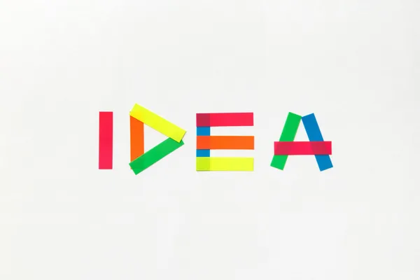 컬러풀 테이프로 'IDEA' 철자, 창의성 상징